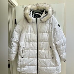 HFX White Detachable Fur-Trimmed Puffer Jacket